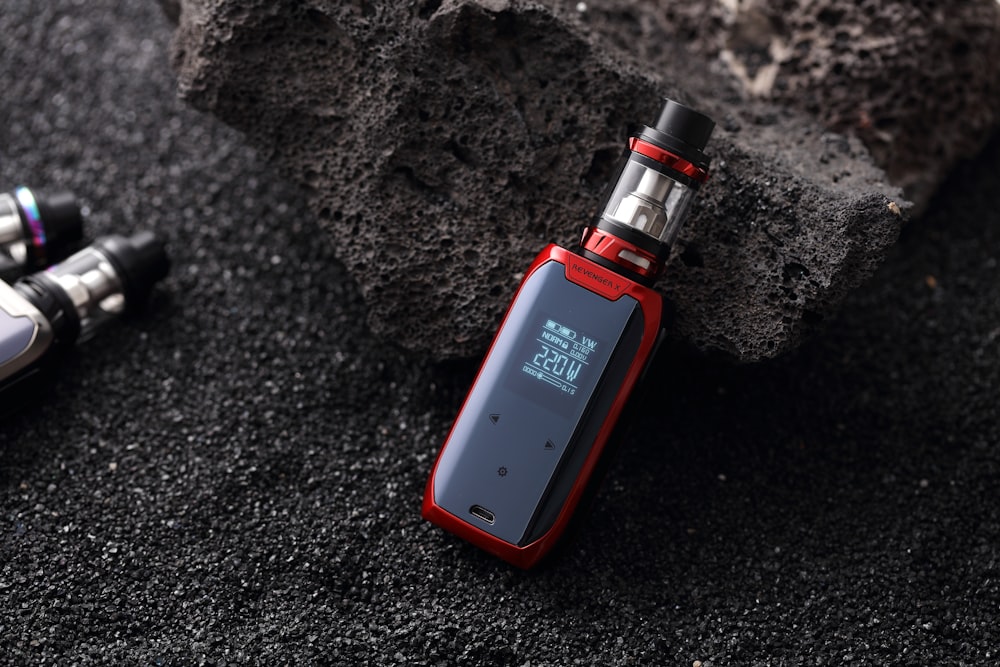An image of a vape bottle  